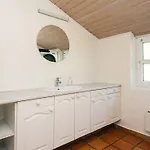10 Person Holiday Home In Blavand Сasa de vacaciones *