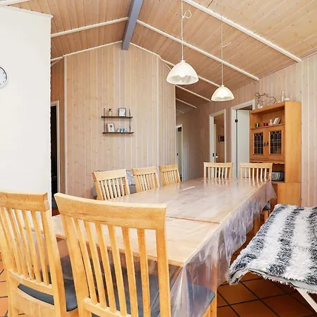 Сasa de vacaciones 10 Person Holiday Home In Blavand *